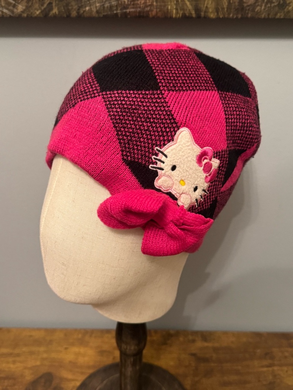 Hello Kitty 2012 Pink Black Plaid Beanie Hat Bow‎ Knit Sanrio OSFM